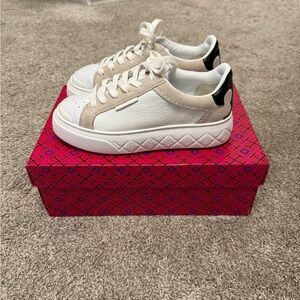 Tory Burch Sneakers